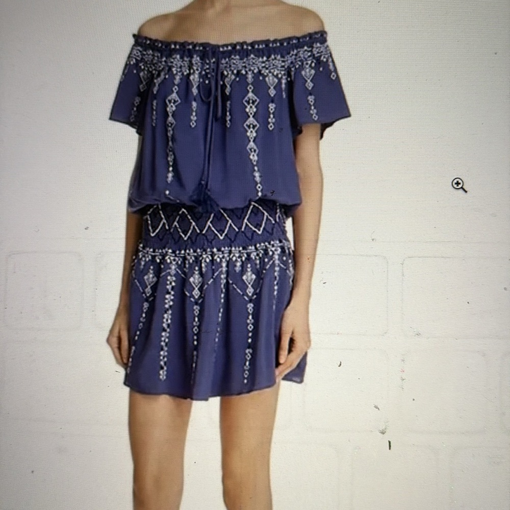 Beautiful Parker off the shoulder dress size small